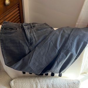 EUC Athleta dark grey skinny jeans. Size 10
